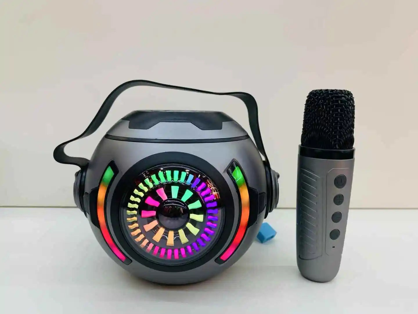 KaraSound™ – Tu fiesta en cualquier lugar